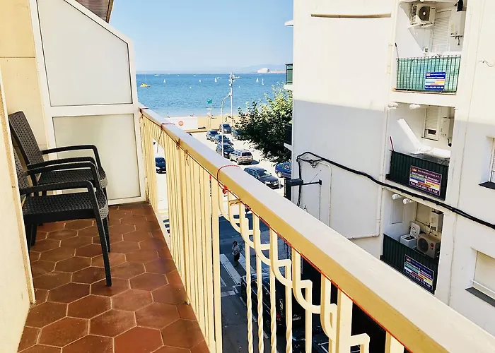 Llotja - En La Playa Y El Centro De * Roses